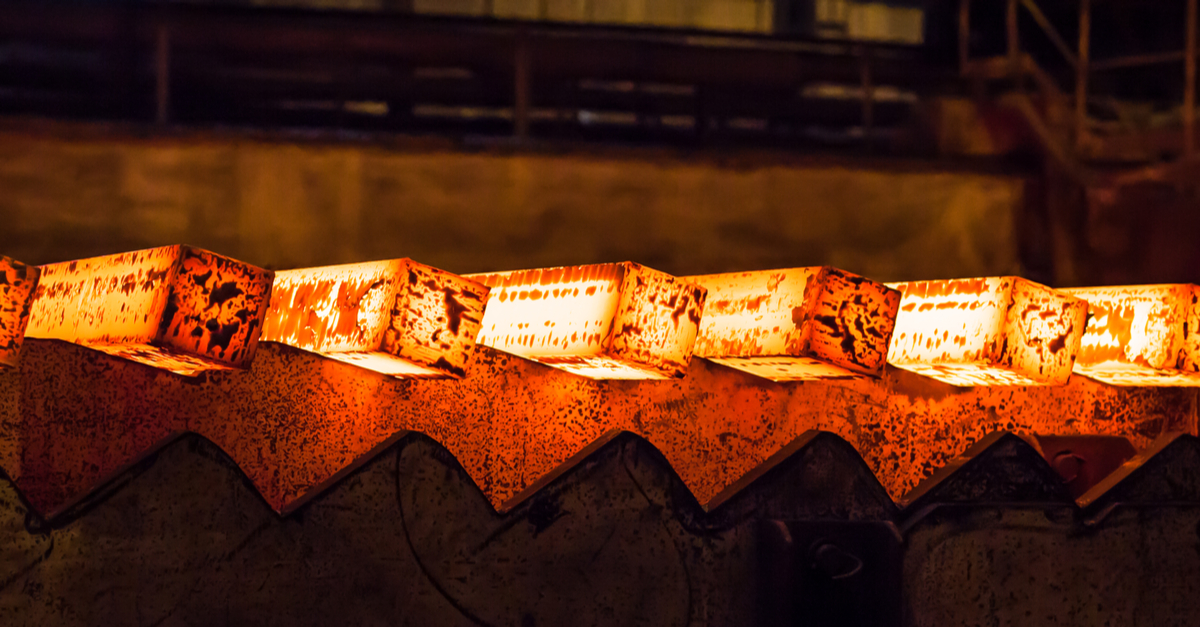 عوامل تأثیرگذار بر قیمت مواد اولیه صنعتی: نگاهی به بازار فولاد 